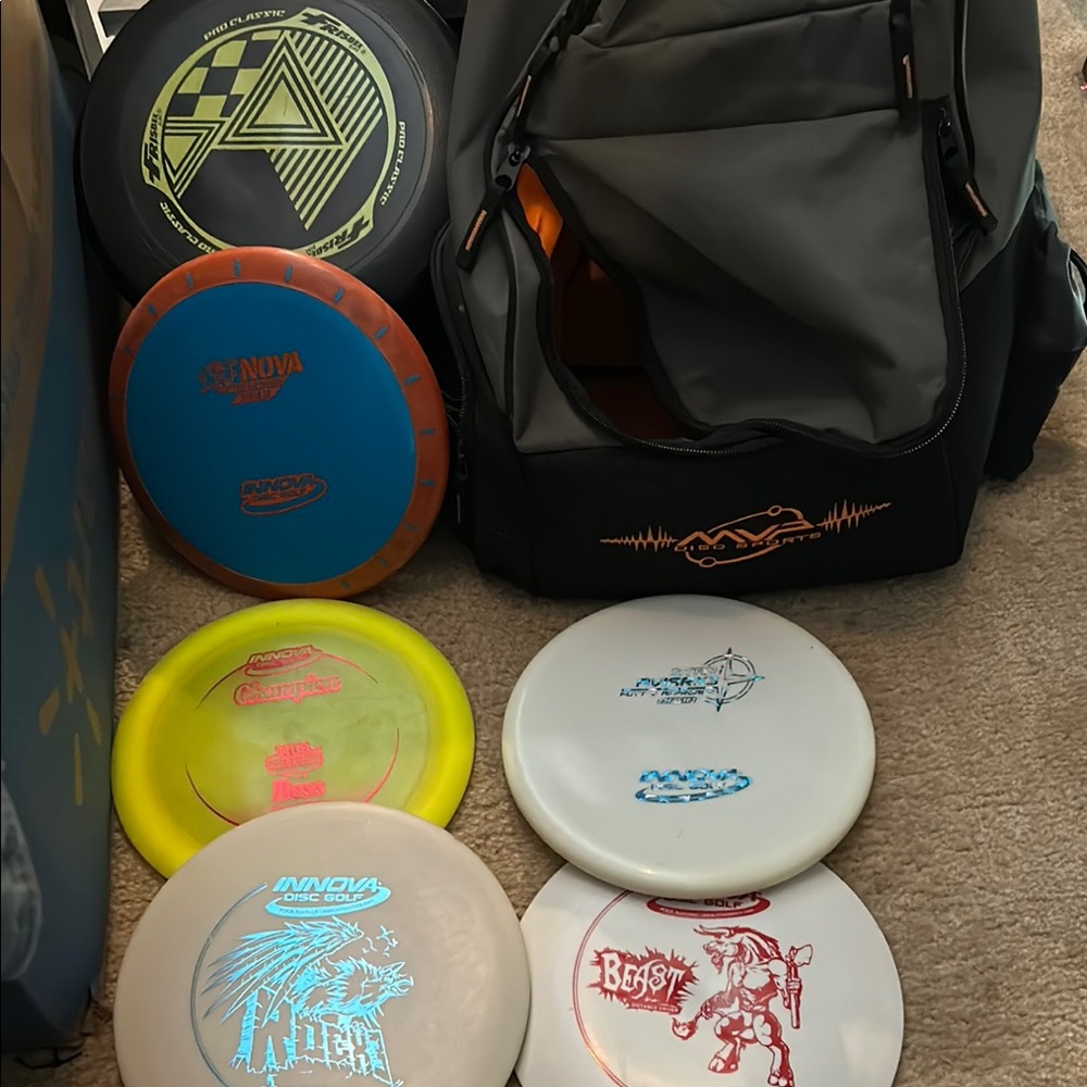 Black and Blue Outdoor Disc Golf Set
